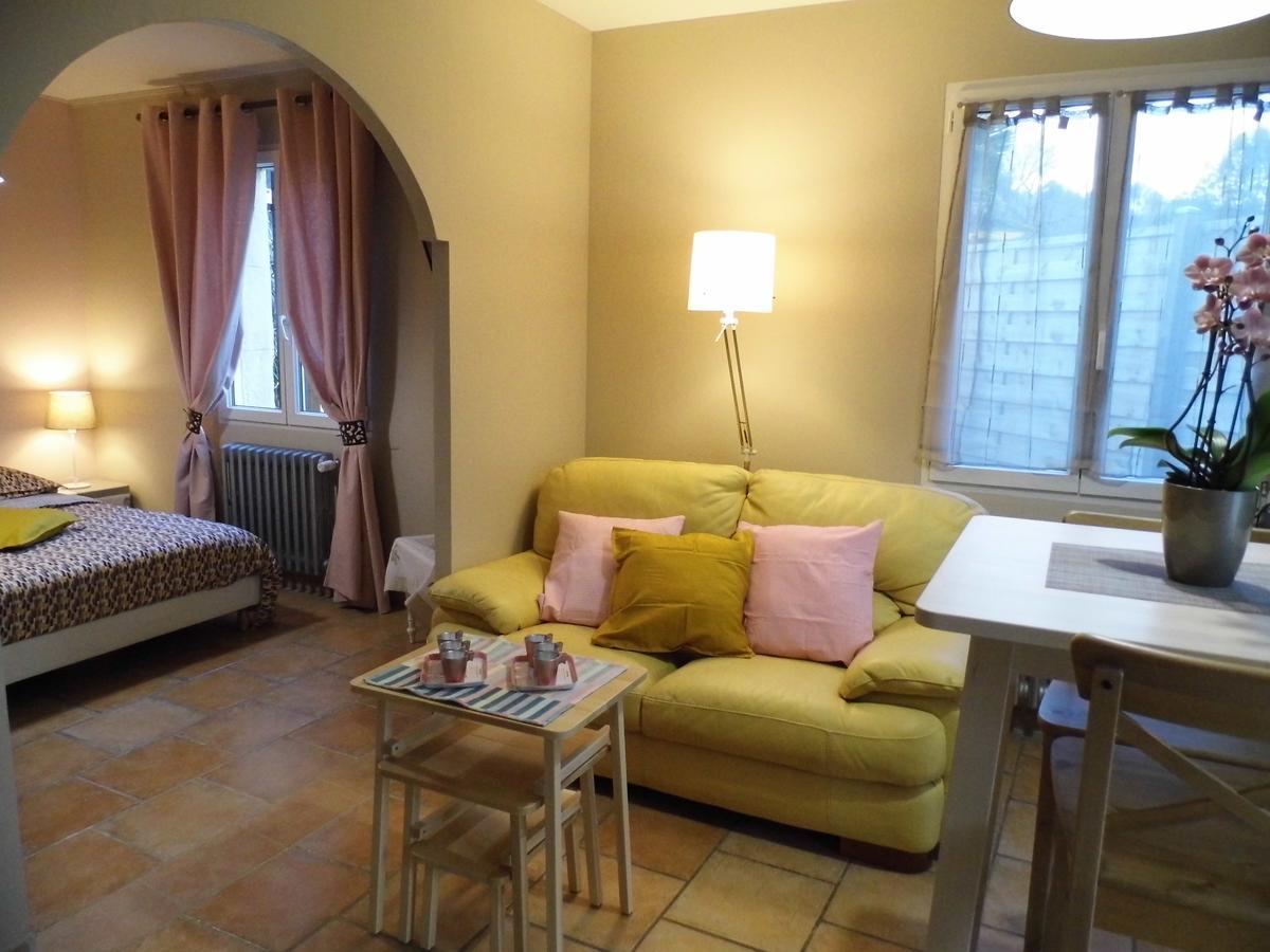 Appartements Dans Villa Privee Avec Piscine, Jardin, Parking Clos, Wifi, Climatisation Meyreuil Exteriér fotografie