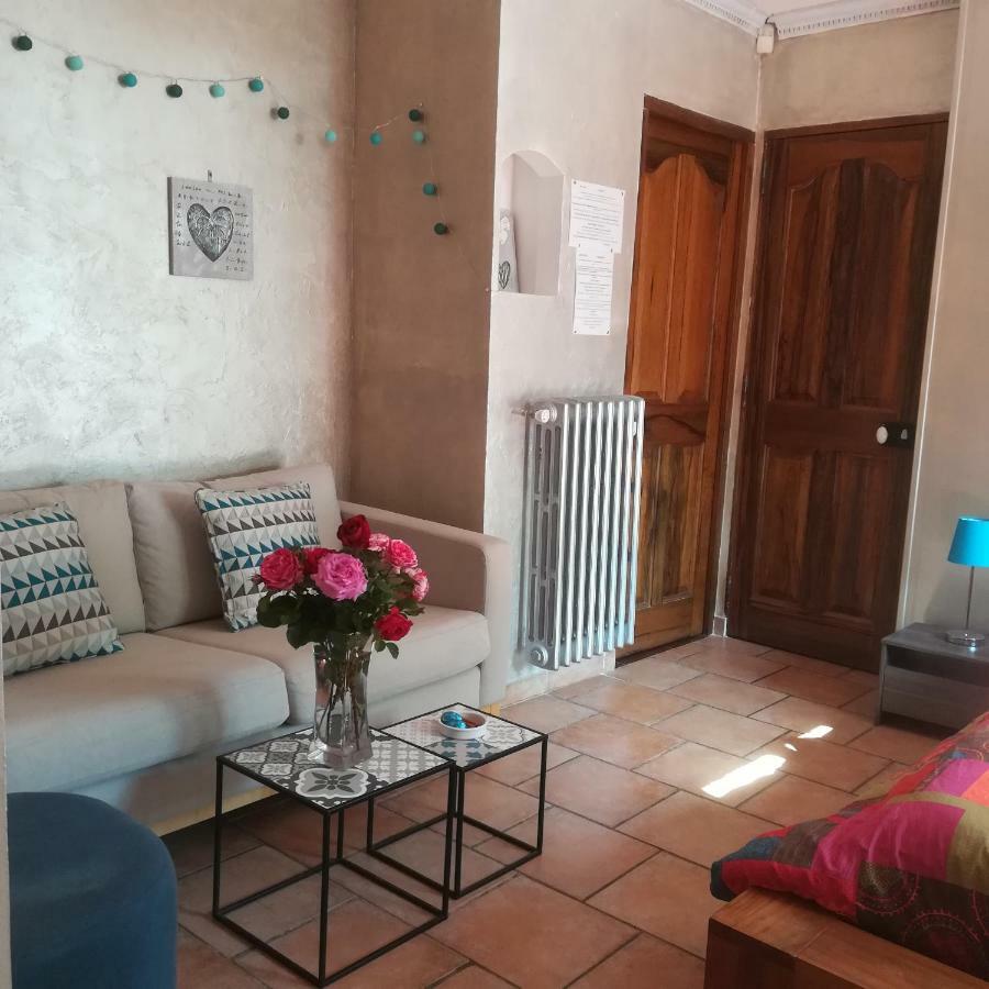 Appartements Dans Villa Privee Avec Piscine, Jardin, Parking Clos, Wifi, Climatisation Meyreuil Exteriér fotografie