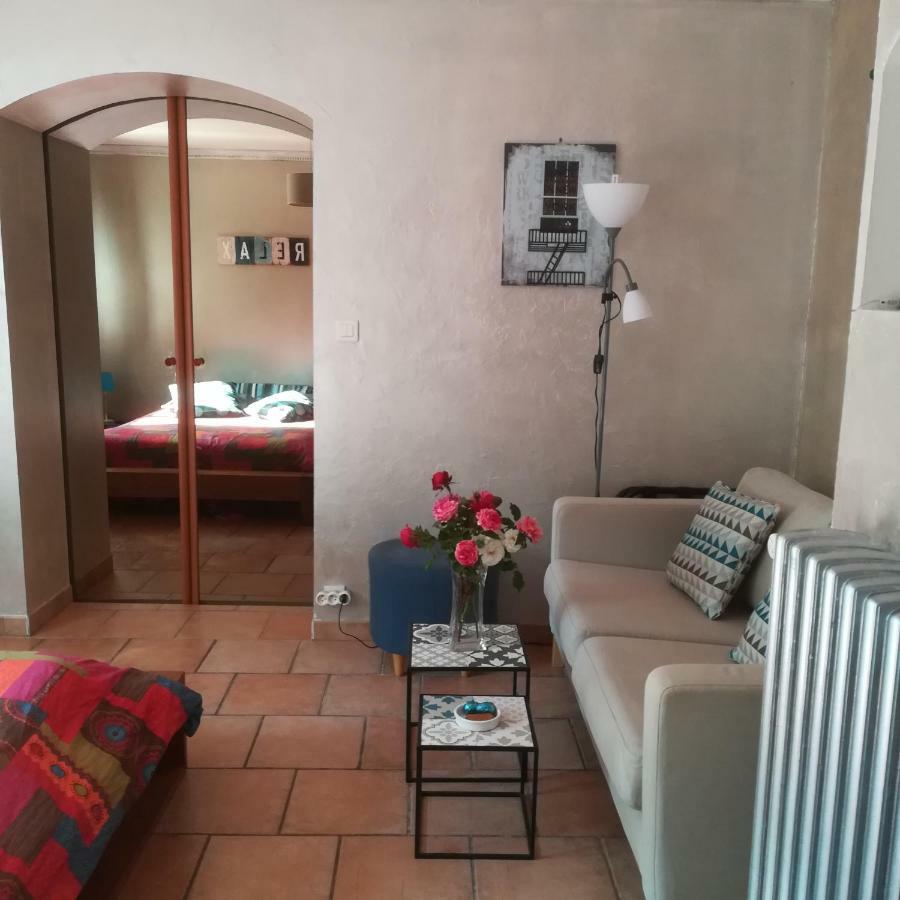 Appartements Dans Villa Privee Avec Piscine, Jardin, Parking Clos, Wifi, Climatisation Meyreuil Exteriér fotografie