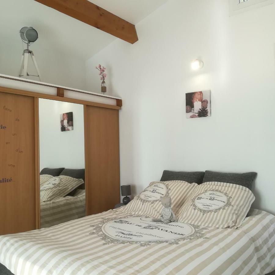 Appartements Dans Villa Privee Avec Piscine, Jardin, Parking Clos, Wifi, Climatisation Meyreuil Exteriér fotografie